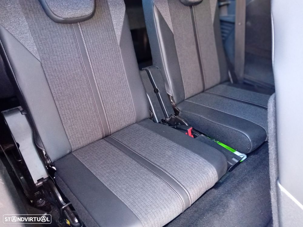 Peugeot 5008 1.2 PureTech Allure - 15