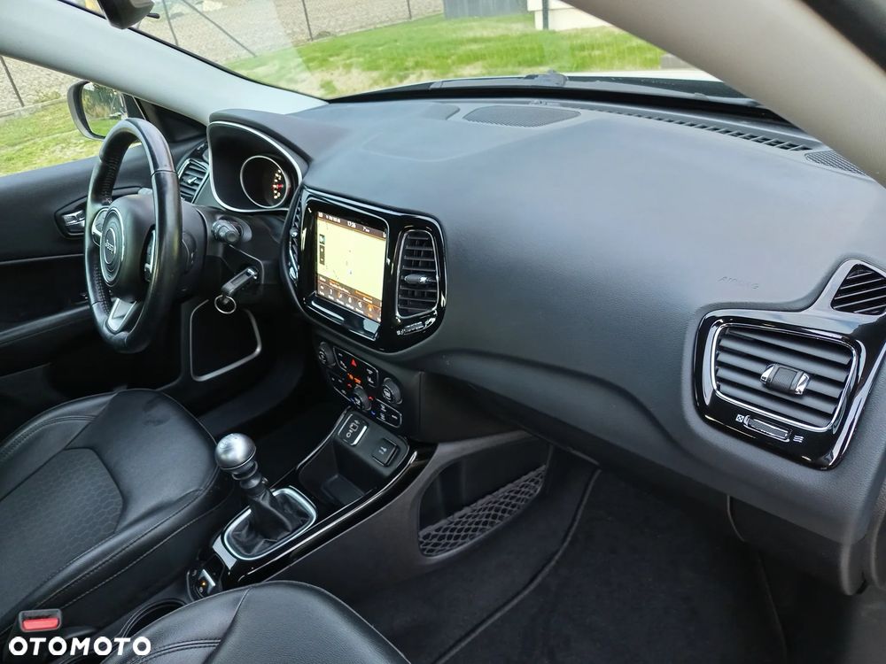 Jeep Compass 1.4 TMair Night Eagle FWD S&S - 26