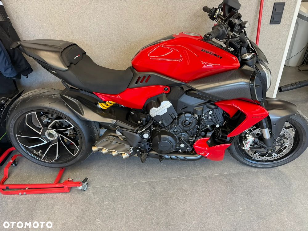 Ducati Diavel - 2
