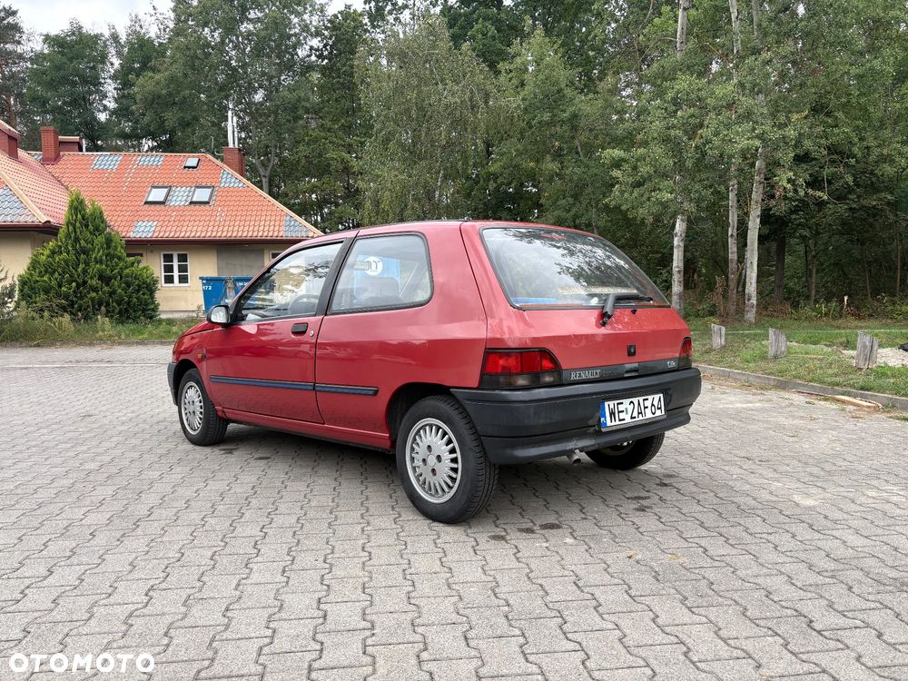 Renault Clio 1.2 RN - 7