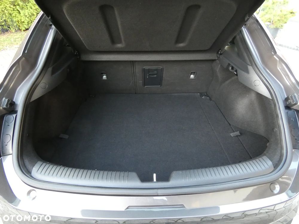 Hyundai i30 1.4 T-GDI Fastback Premium - 19
