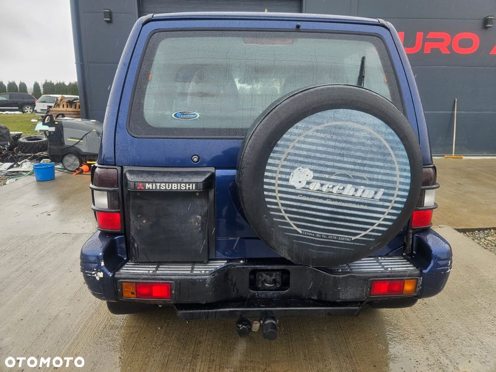 Mitsubishi Pajero - 6