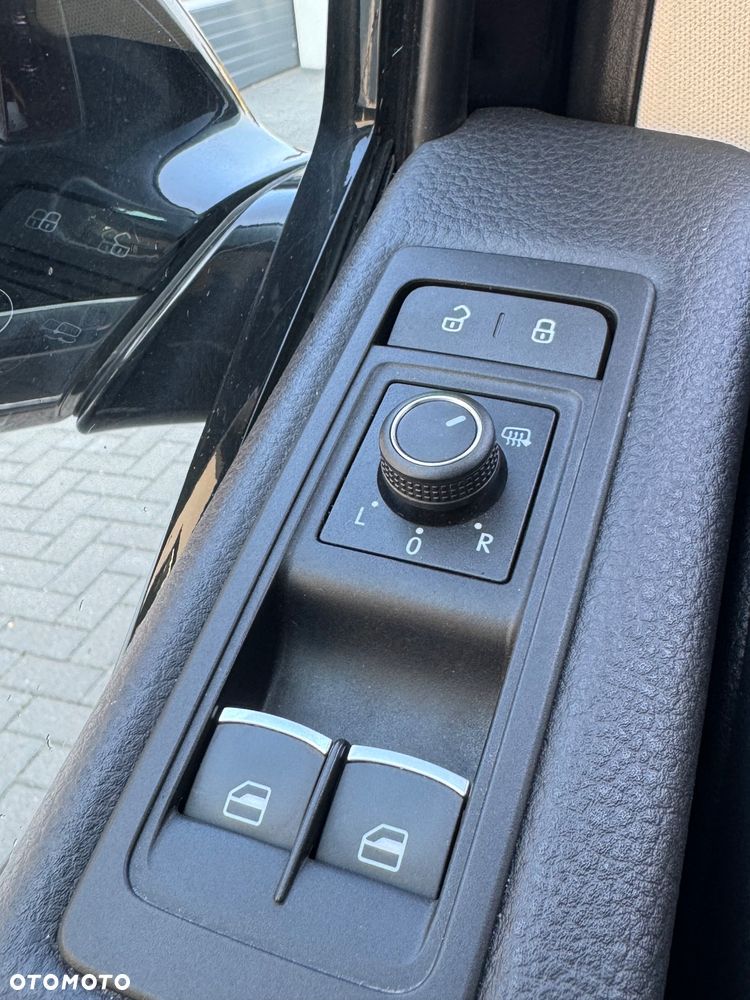 Volkswagen Multivan 2.0 BiTDI L1 Comfortline DSG - 24