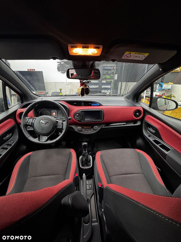 Toyota Yaris 1.5 Selection - 11