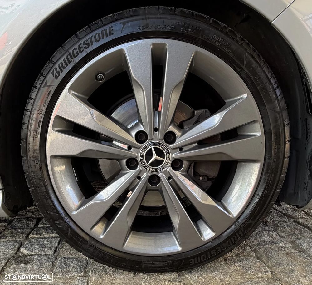 Mercedes-Benz CLA 180 d Shooting Brake Urban - 11