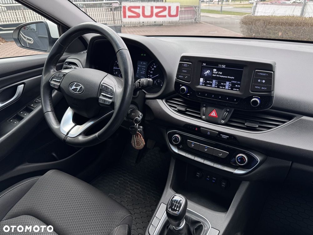 Hyundai i30 1.4 T-GDI Classic + - 15