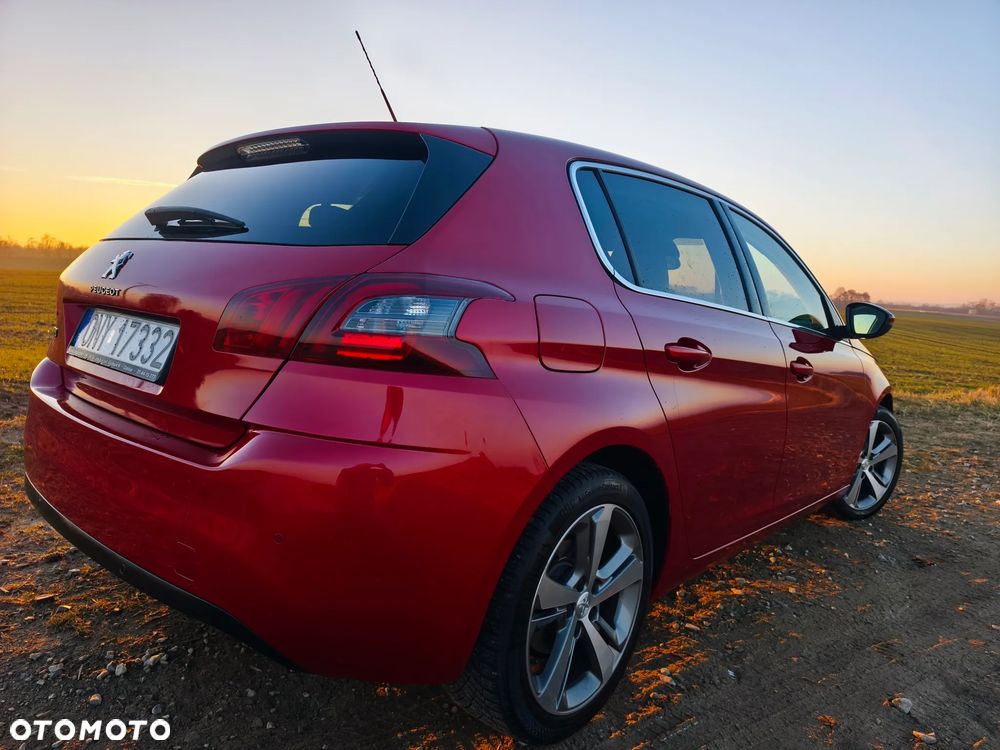 Peugeot 308 1.2 PureTech GPF Allure S&S EAT8 - 11