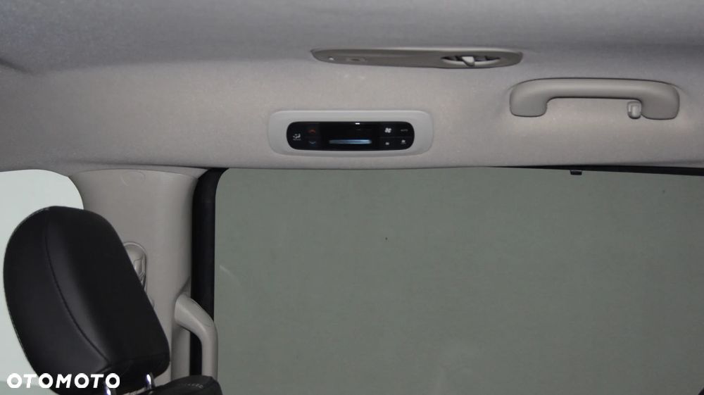 Chrysler Pacifica - 16