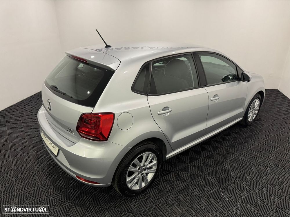 VW Polo 1.4 TDi Confortline - 23