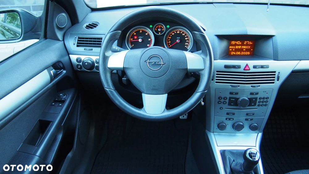 Opel Astra 1.9 CDTI Sport - 26