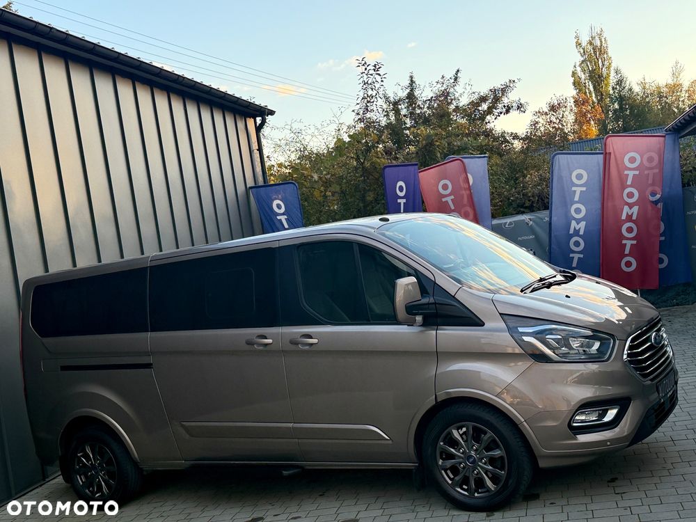 Ford Tourneo Custom - 14