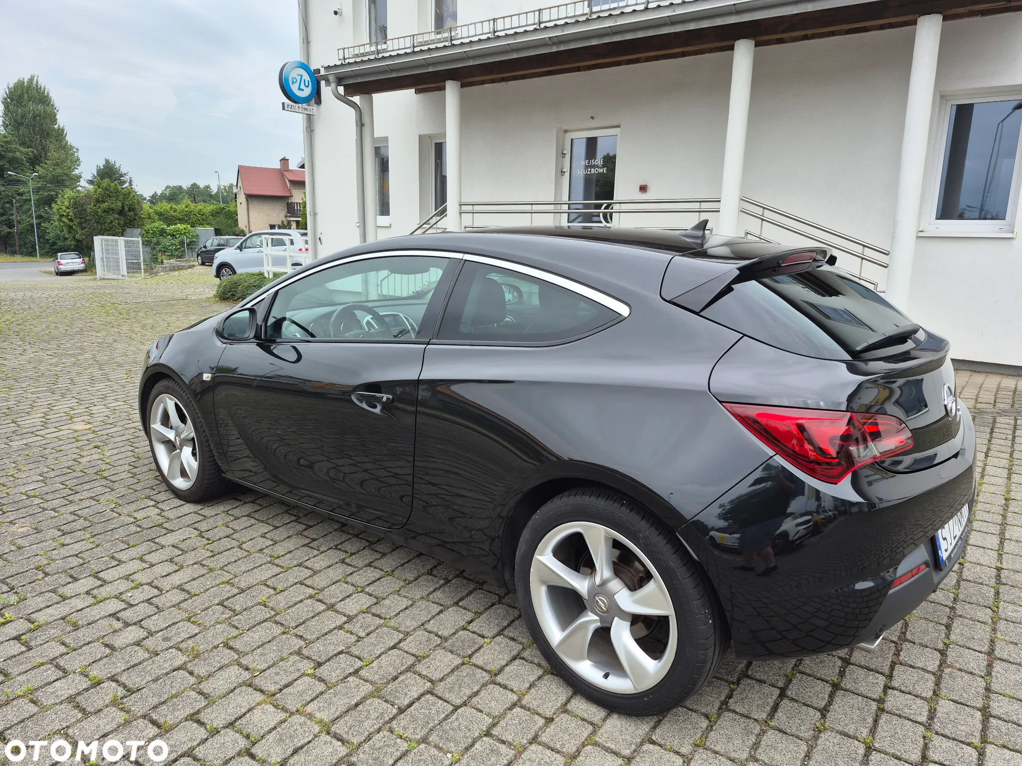 Opel Astra IV GTC 1.6 T Sport - 10
