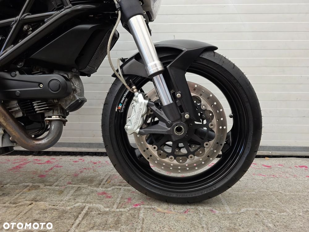 Ducati Monster - 14