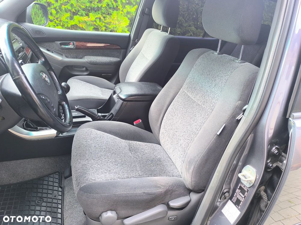 Toyota Land Cruiser D-4D Executive - 25