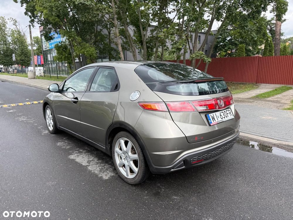 Honda Civic 1.4i-DSi - 16