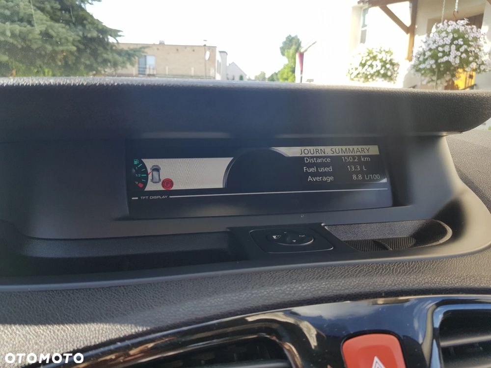Renault Grand Scenic - 13