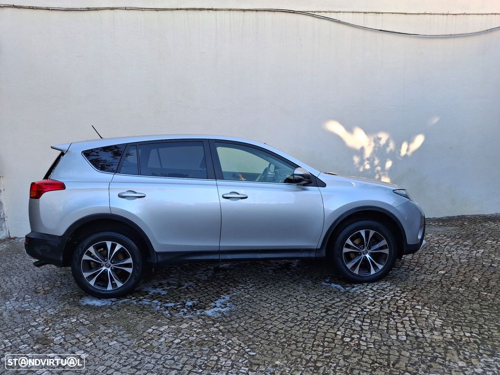 Toyota RAV4 2.0 D-4D Adventure - 3