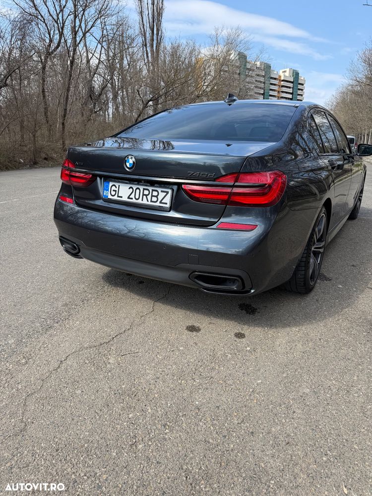 BMW Seria 7 740d xDrive - 33