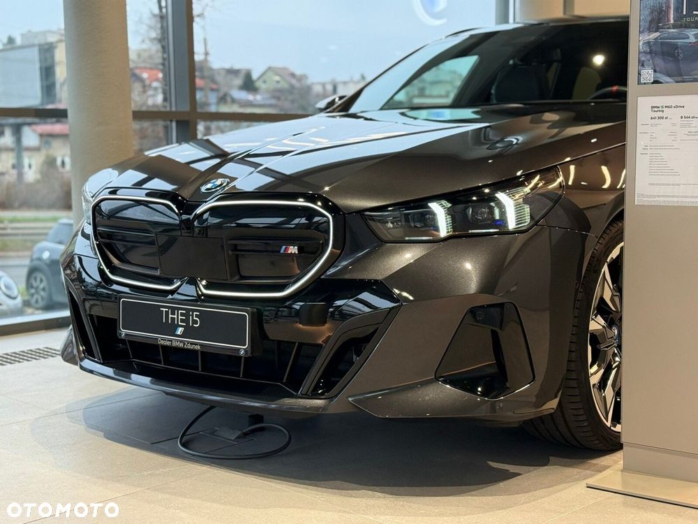 BMW i5 - 4
