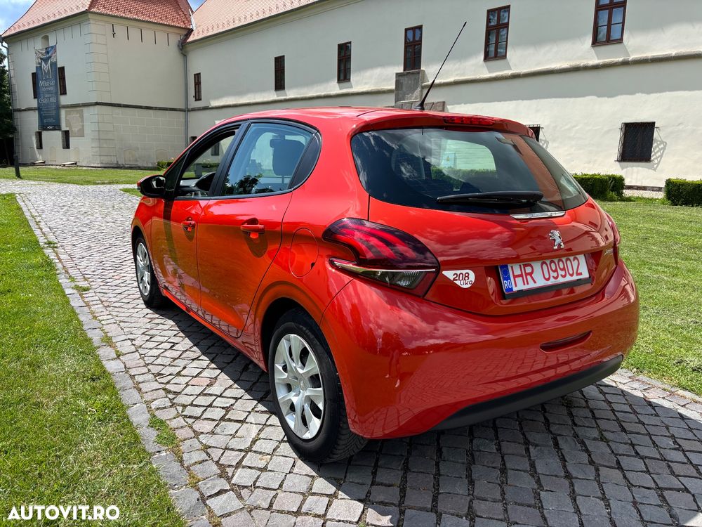 Peugeot 208 - 9