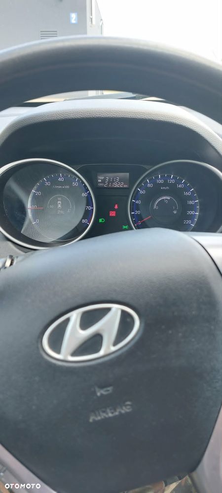 Hyundai ix35 - 11