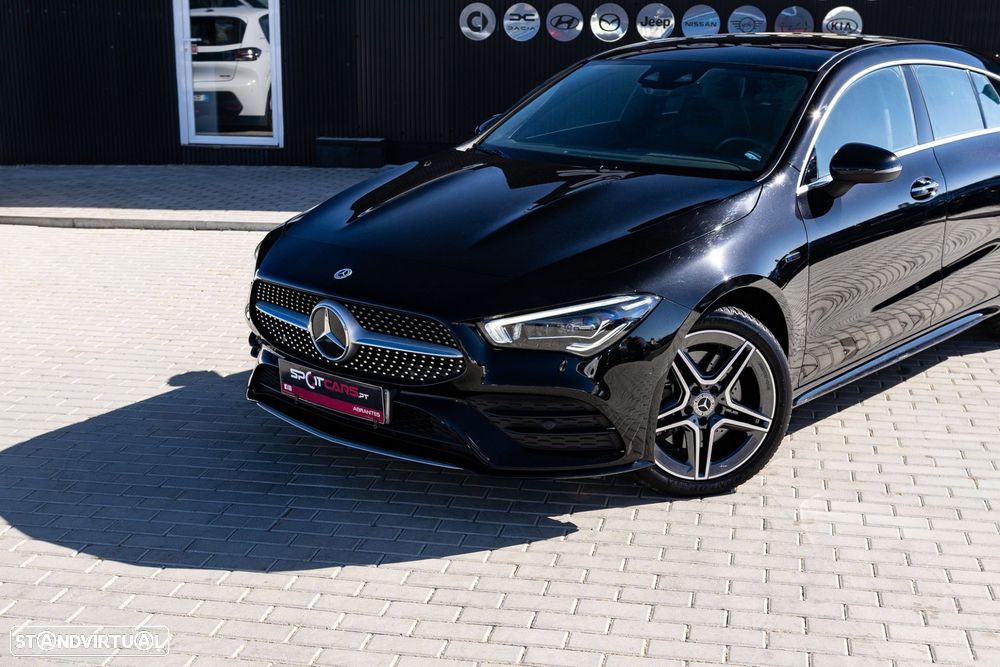 Mercedes-Benz CLA 250 e 8G-DCT AMG Line Advanced Plus — fotografia 3