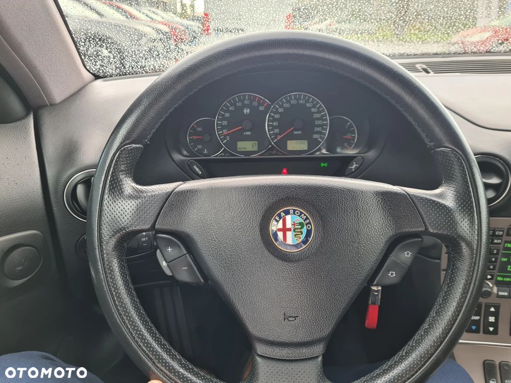 Alfa Romeo 166 3.0 Sport Distinctive - 22