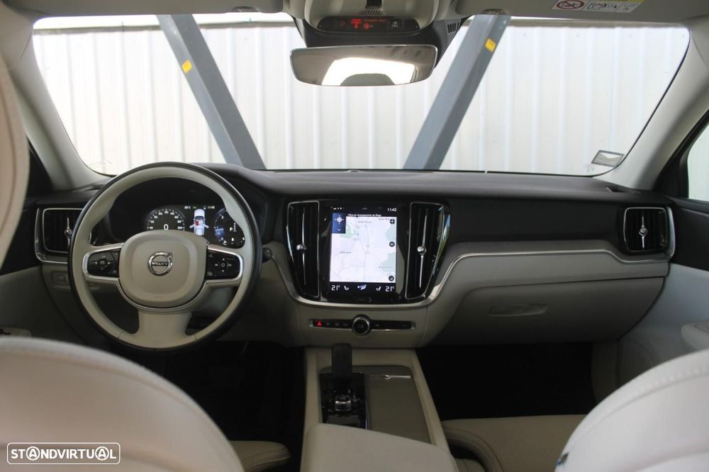 Volvo V60 Cross Country 2.0 B4 Geartronic - 10