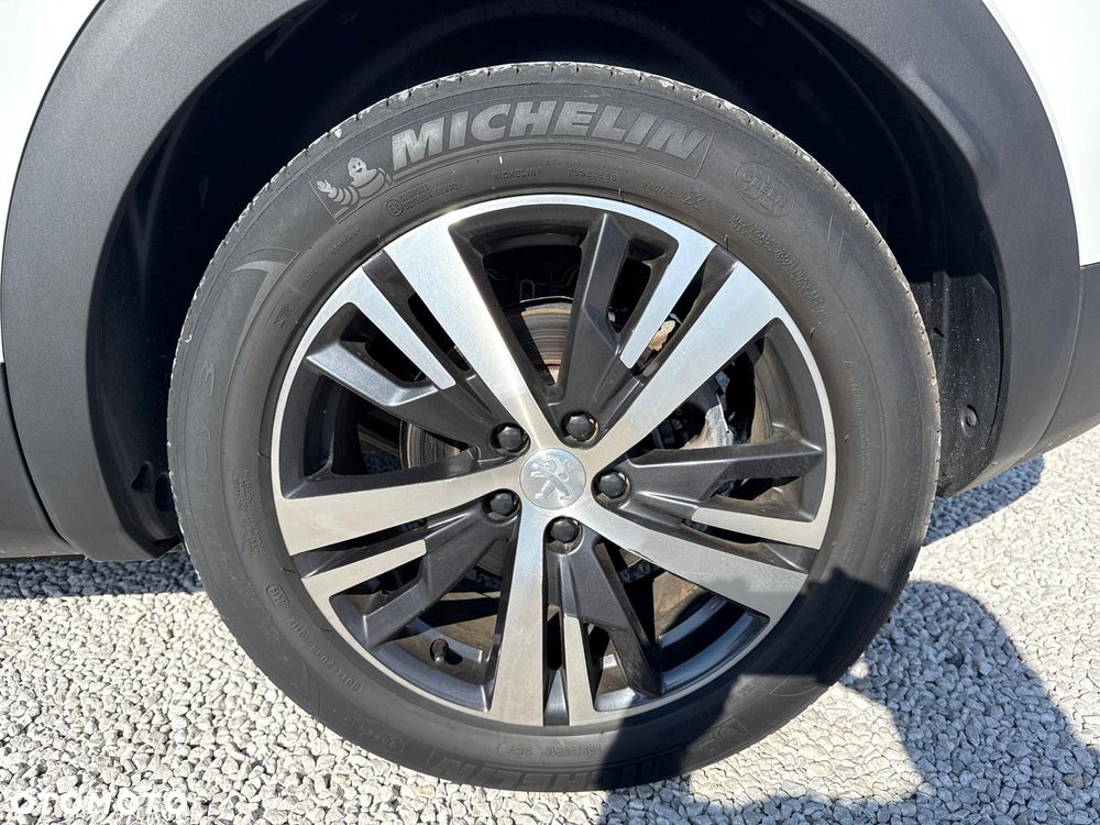 Peugeot 3008 1.6 PureTech Hybrid PHEV Allure S&S EAT8 - 12