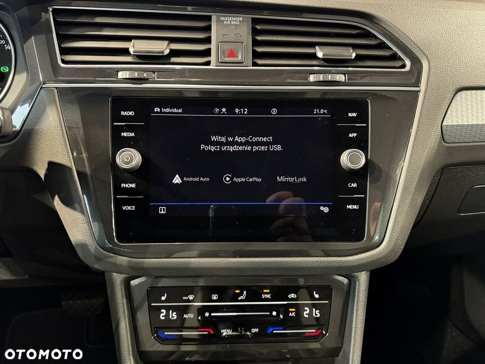 Volkswagen Tiguan - 23