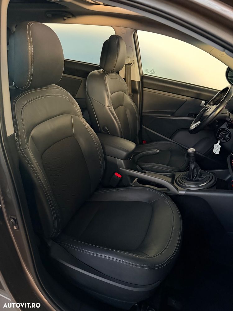 Kia Sportage 2.0 CVVT 2WD Vision - 23