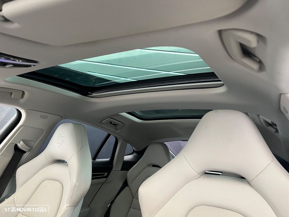 Porsche Panamera 4 E-Hybrid Platinum Edition - 8