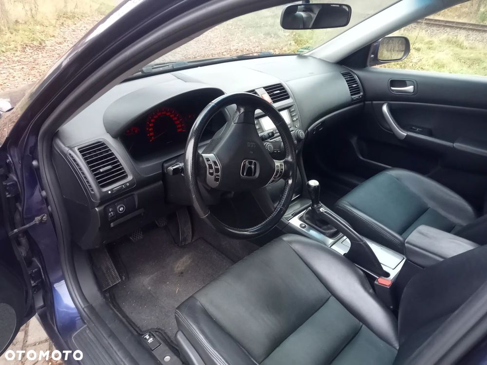 Honda Accord 2.0 Comfort - 8