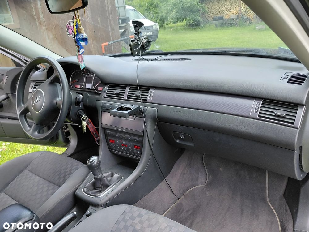 Audi A6 Limousine 2.4 - 10