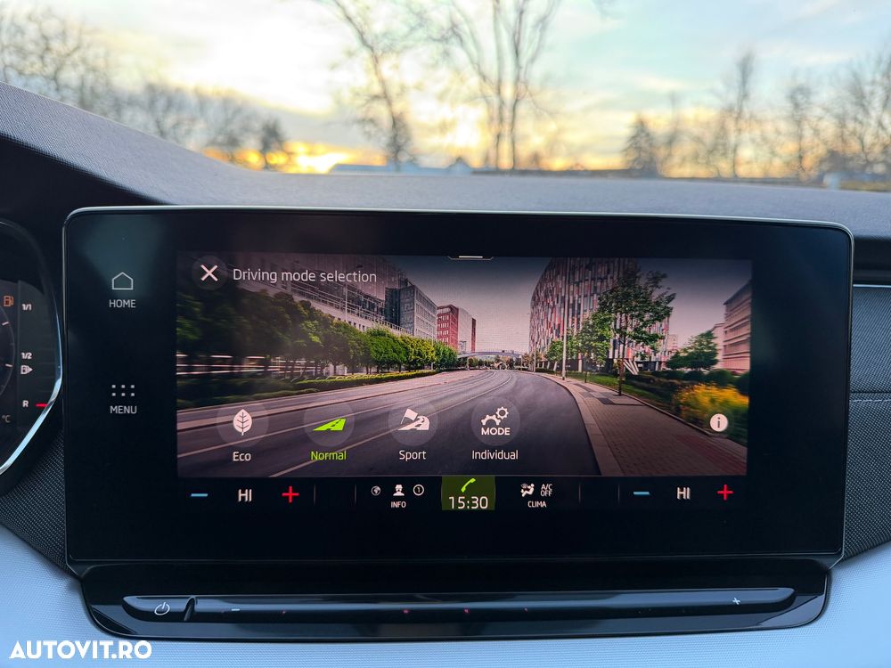 Skoda Octavia 2.0 TDI STYLE DSG - 19