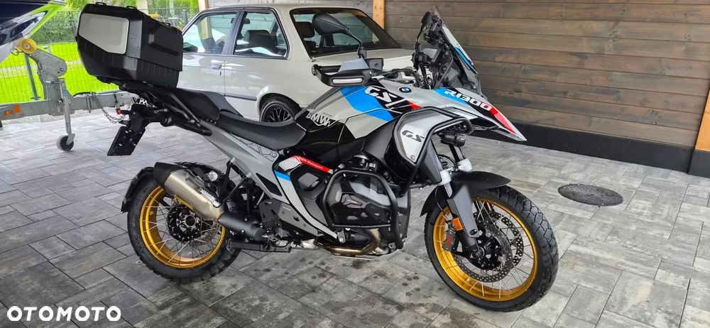BMW R - 1