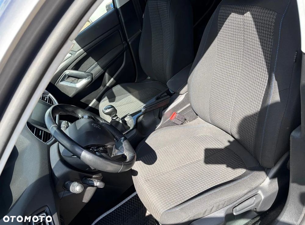 Peugeot 308 BlueHDi 130 Stop & Start Style - 13