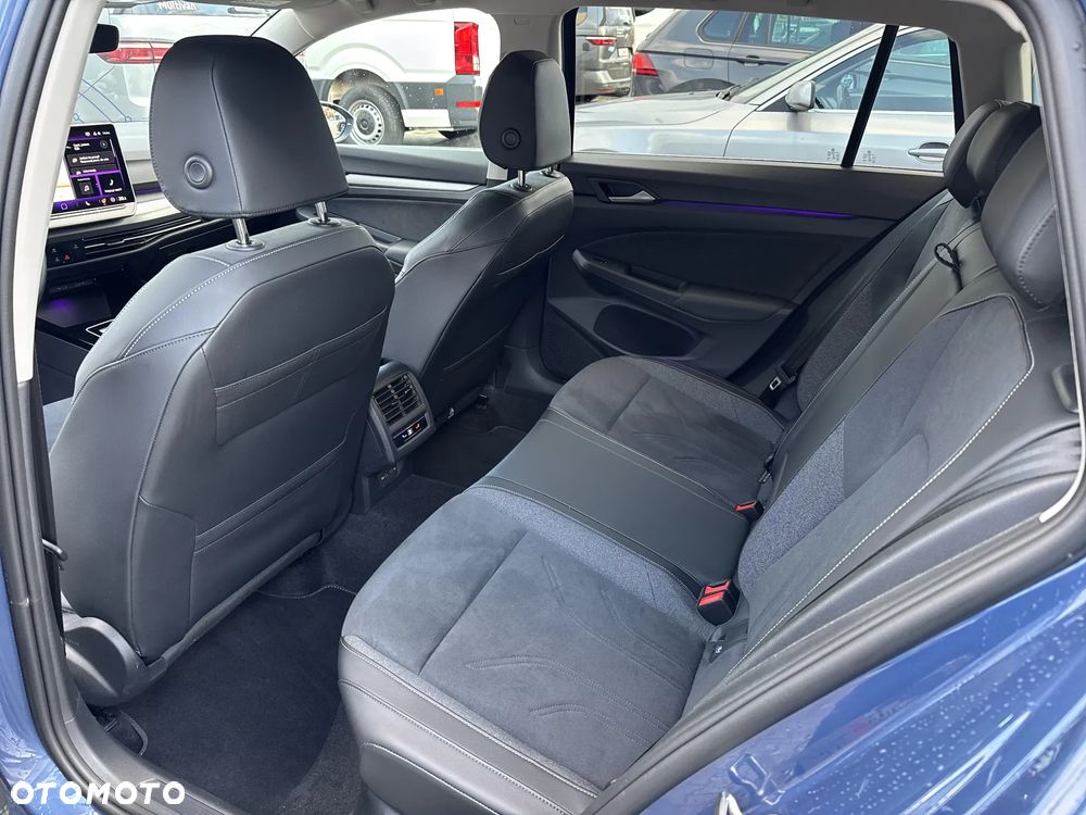 Volkswagen Golf Variant - 12