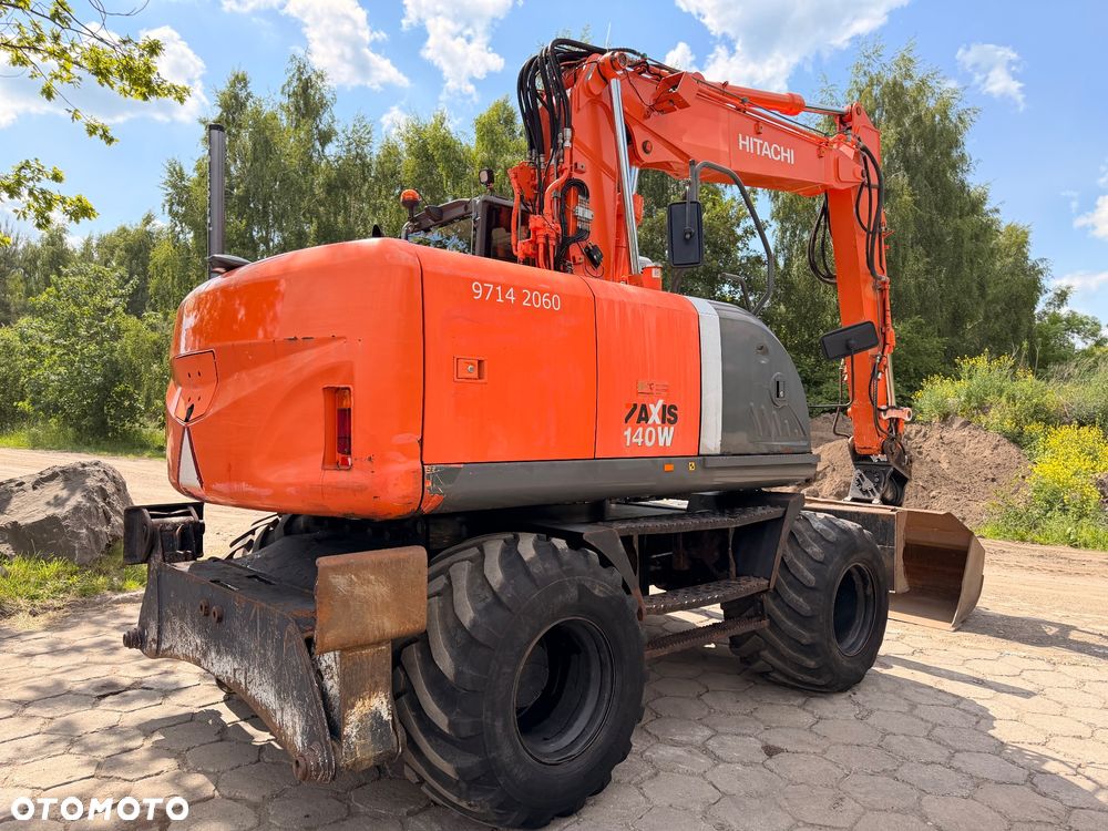 Hitachi ZW140 - 4
