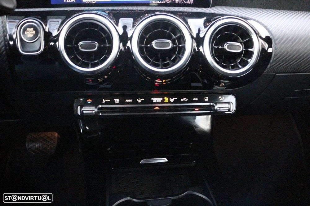 Mercedes-Benz CLA 250 e Shooting Brake Style Plus - 34