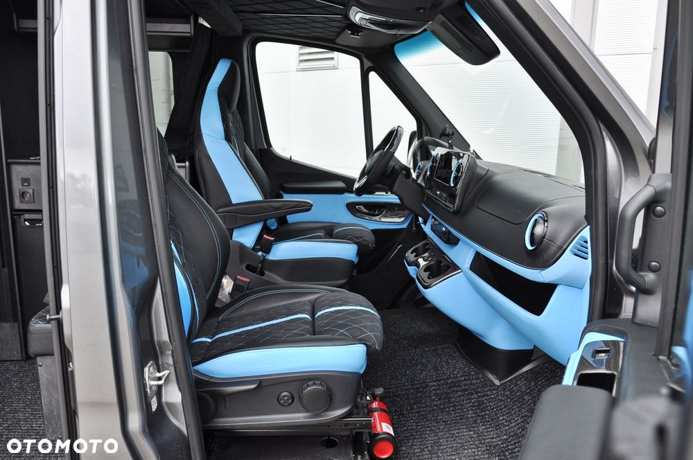 Mercedes-Benz Sprinter 319 Kamper - 26