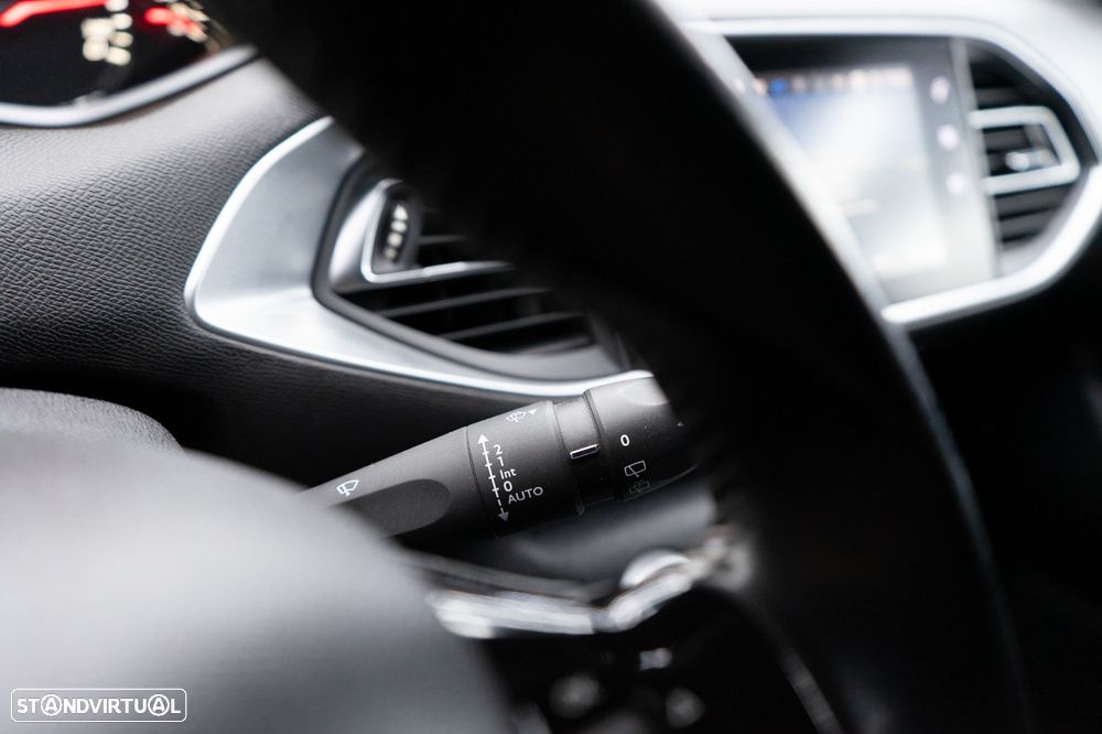 Peugeot 308 SW 1.5 BlueHDi Allure Pack - 33