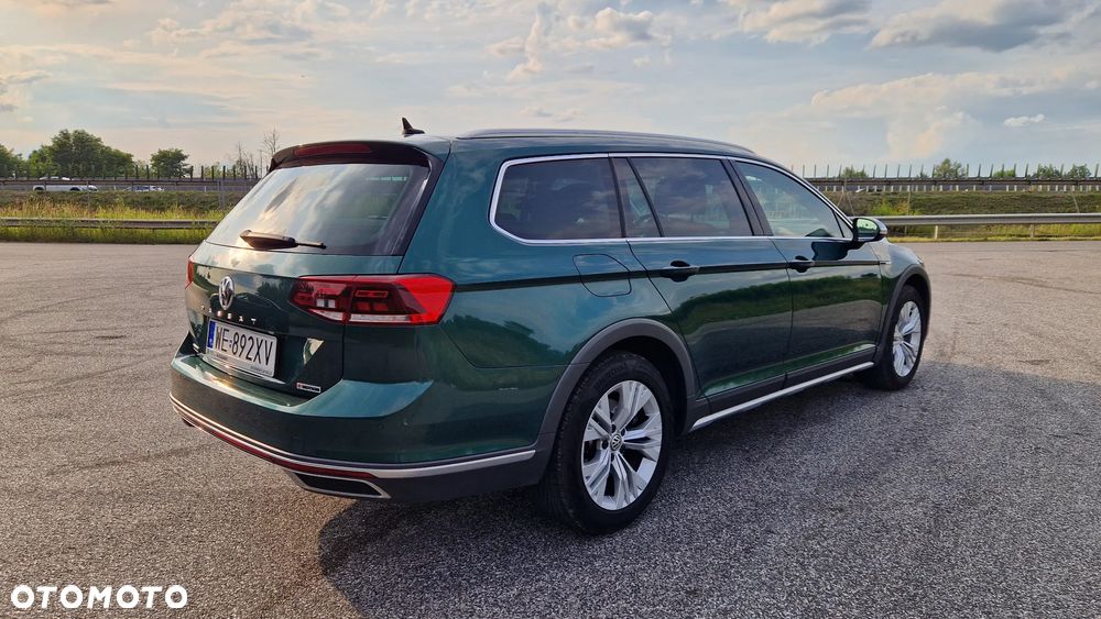 Volkswagen Passat - 9