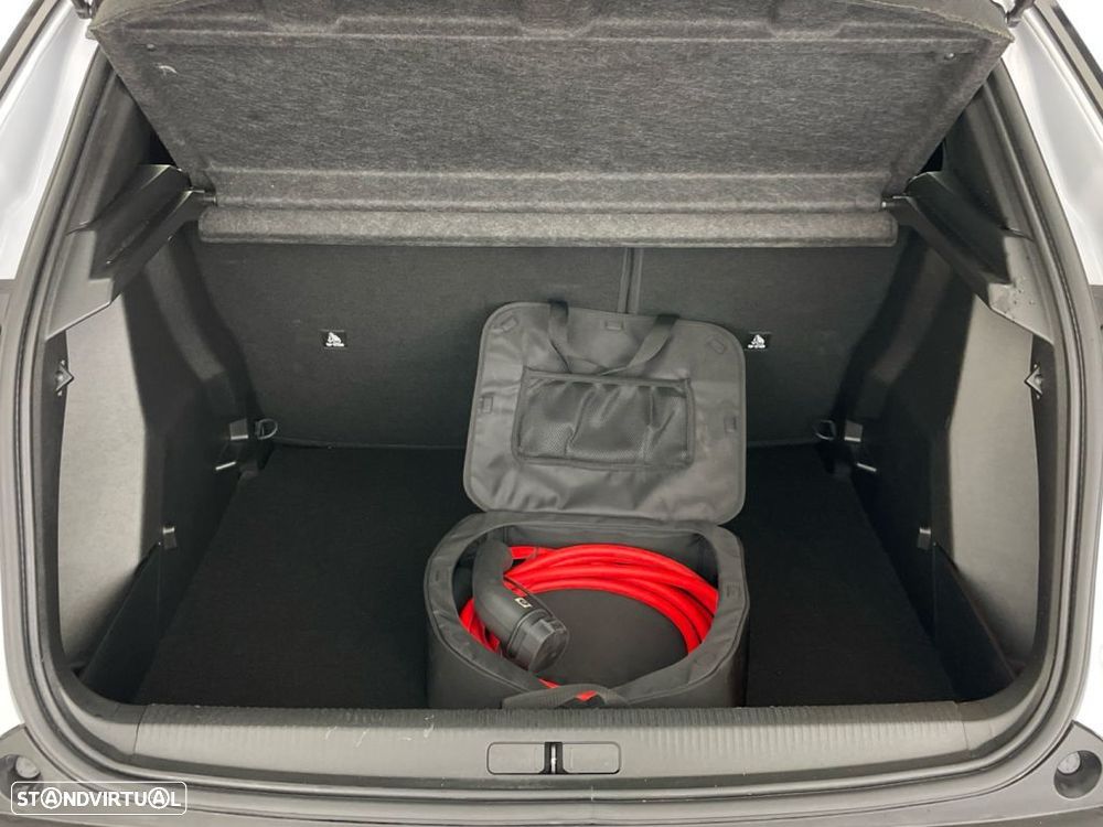 Peugeot e-2008 54 kWh SE Style - 12