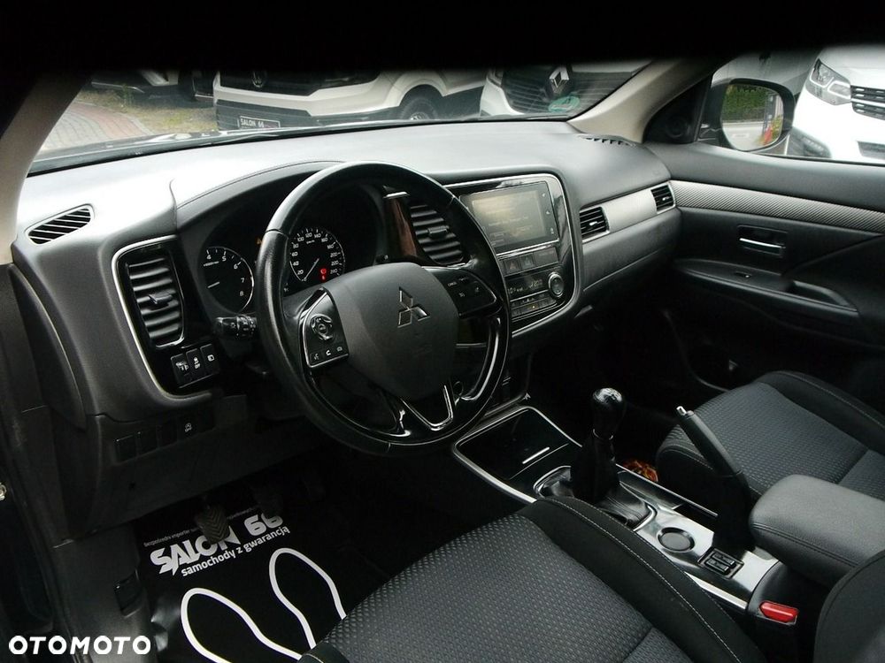 Mitsubishi Outlander 2.0 2WD Active - 25