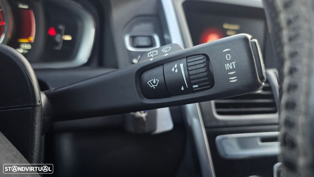 Volvo XC 60 2.4 D5 R-Design AWD S/S 139g - 41