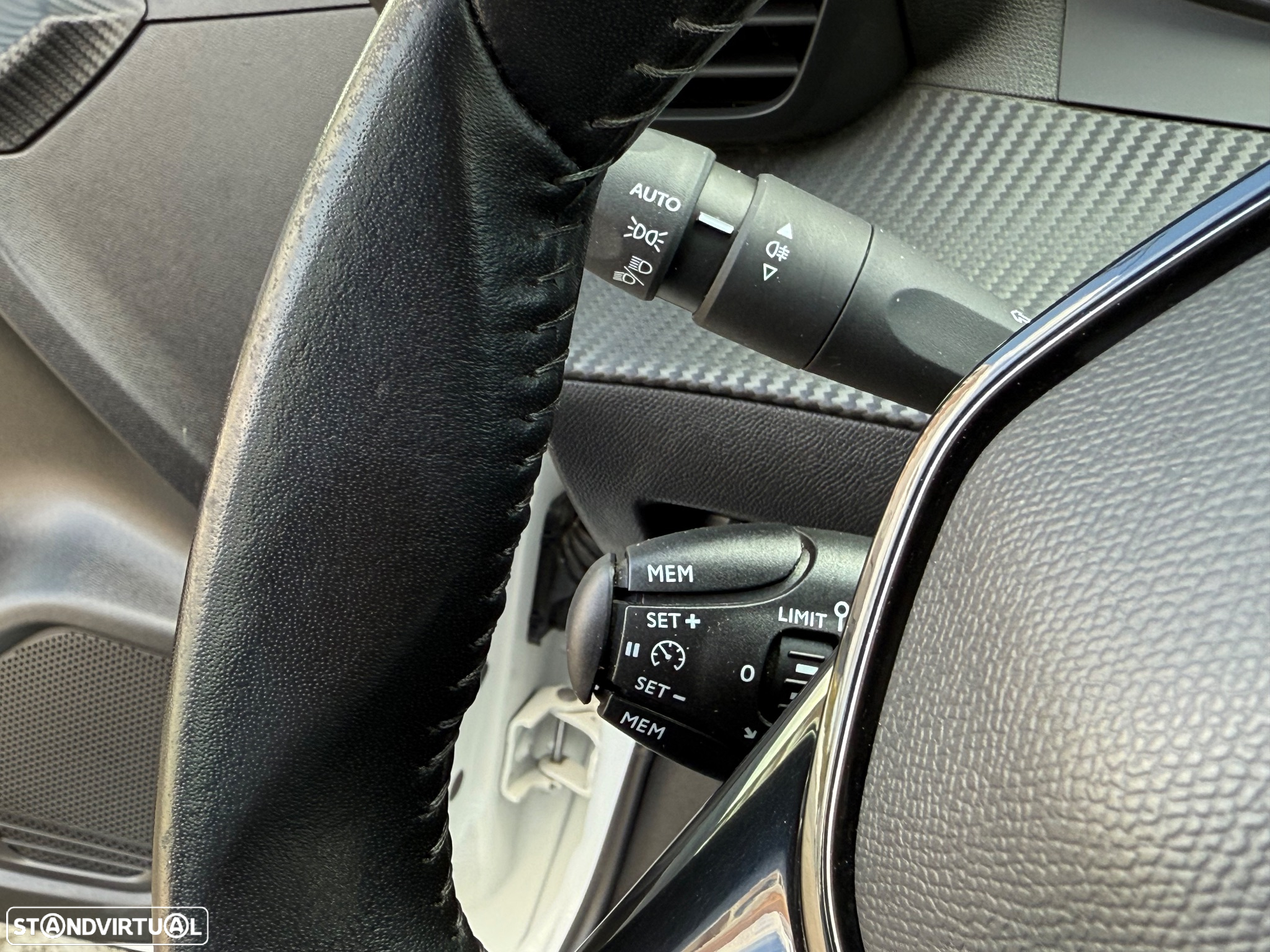 Peugeot 208 1.2 PureTech Active - 22
