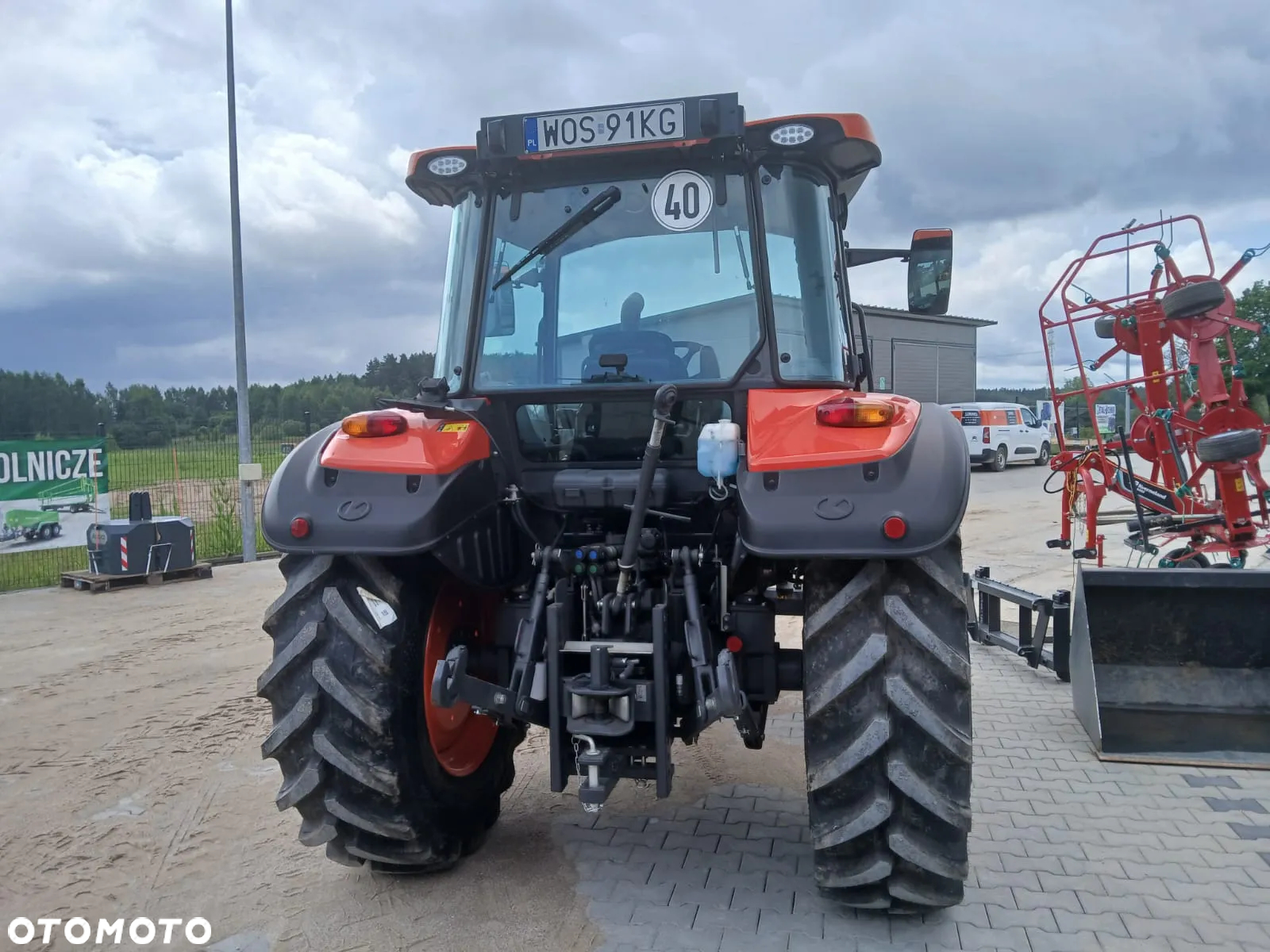 Kubota M4-073 18 x 18 - 10