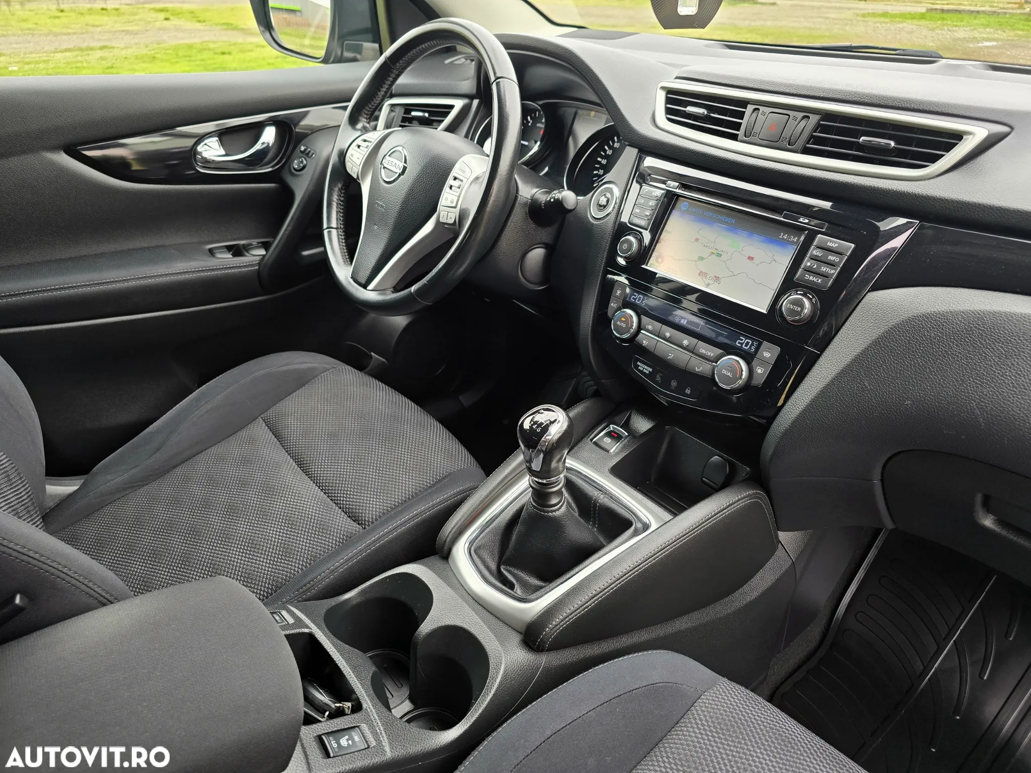 Nissan Qashqai 1.6 DCI ALL-MODE 4x4i ACENTA - 23
