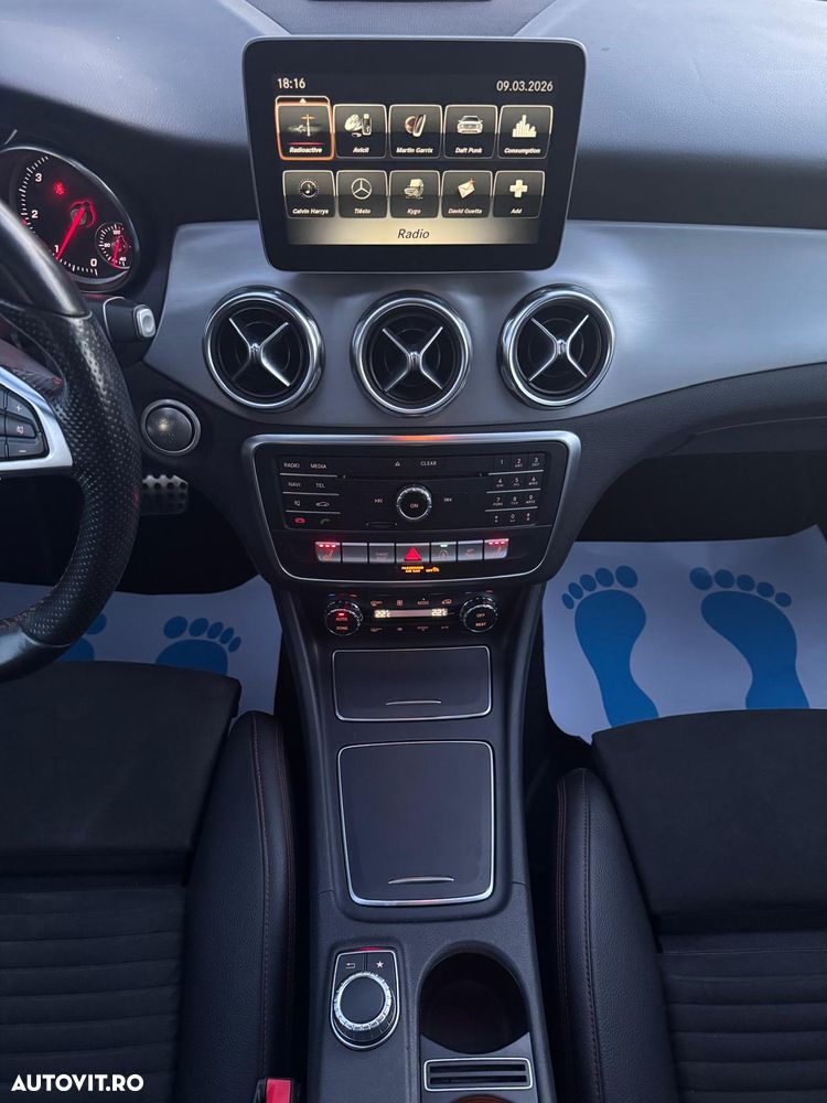 Mercedes-Benz GLA 180 d 7G-DCT AMG Line - 35